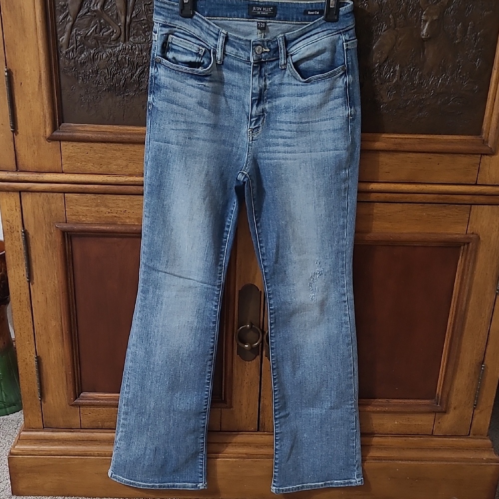 Judy Blue Light Wash Straight Leg Jeans